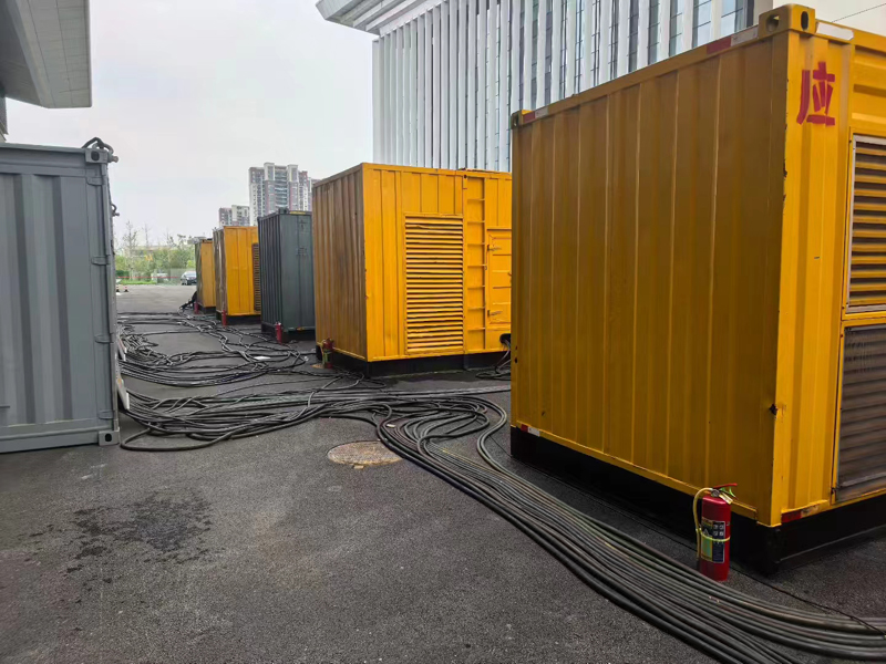 泰州不同季节柴油发电机组保养有哪些注意事项？