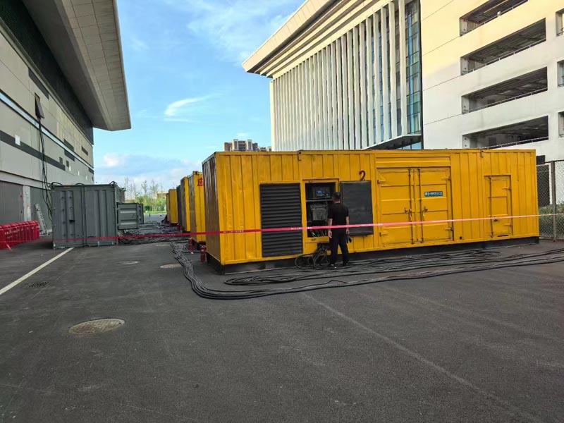 泰州柴油发电机冬季保养注意事项？