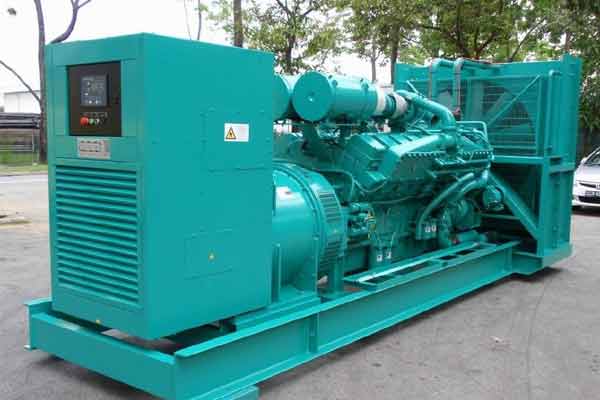 泰州柴油发电机组电压不稳定怎样维修？