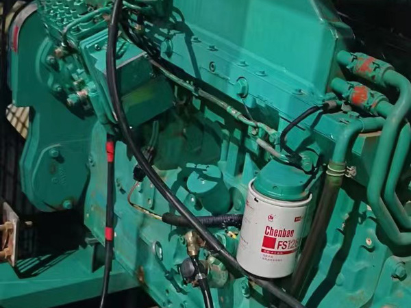 泰州如何确定新的发电机组控制系统是否与原系统兼容？