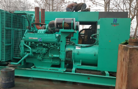 泰州发电机组如何判断水冷式机油散热器内部是否需要清洗？